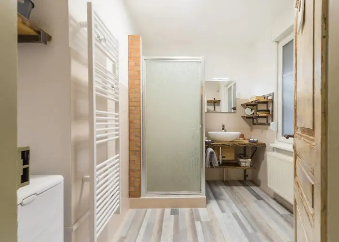 Thann - 1 - 5 Pers - Parking *