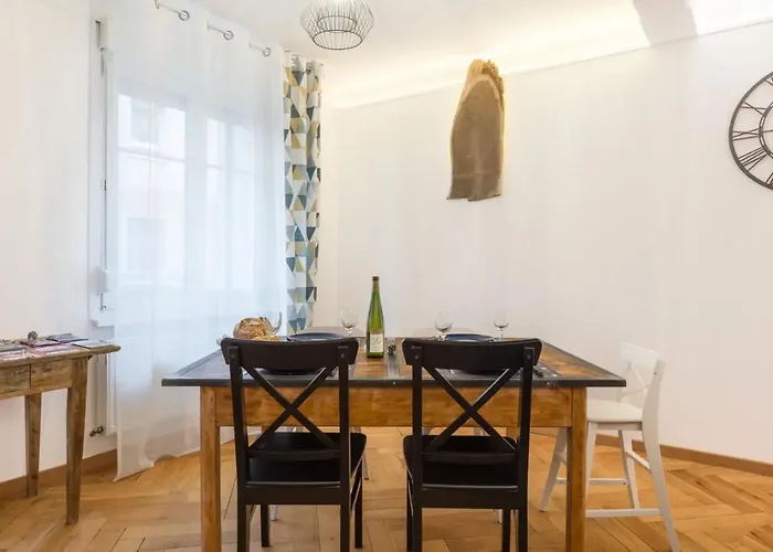 Thann - 1 - 5 Pers - Parking *